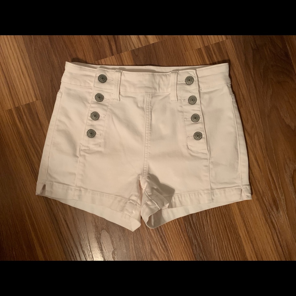 American Eagle HI-Rise Shortie